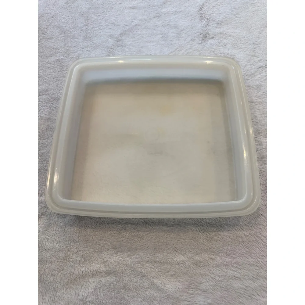 Tupperware vintage square